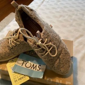 Shoes Toms